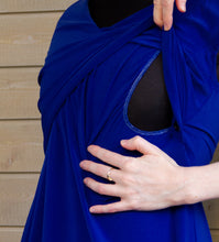 Load image into Gallery viewer, VeNove Blue versatile maternity and nursing dress with kimono sleeves