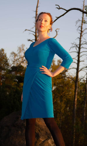 VeNove Turquoise versatile maternity and nursing dress with long sleeves 