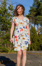 Load image into Gallery viewer, VeNove Tulip tunic dress summer meadow